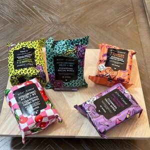 Betsey Johnson Cherry Facial Wipes
